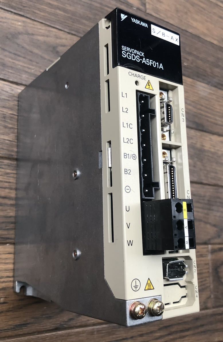 YASKAWA SGDS-A5F01A SERVOPACK - スイッチング電源 YASKAWA SGDS-A5F01A SERVOPACK - スイッチング電源
