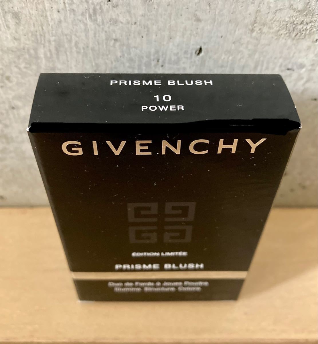 GIVENCHY 限定 ジバンシイ「プリズム・ブラッシュ」（チーク）No.10 パワー(限定色)