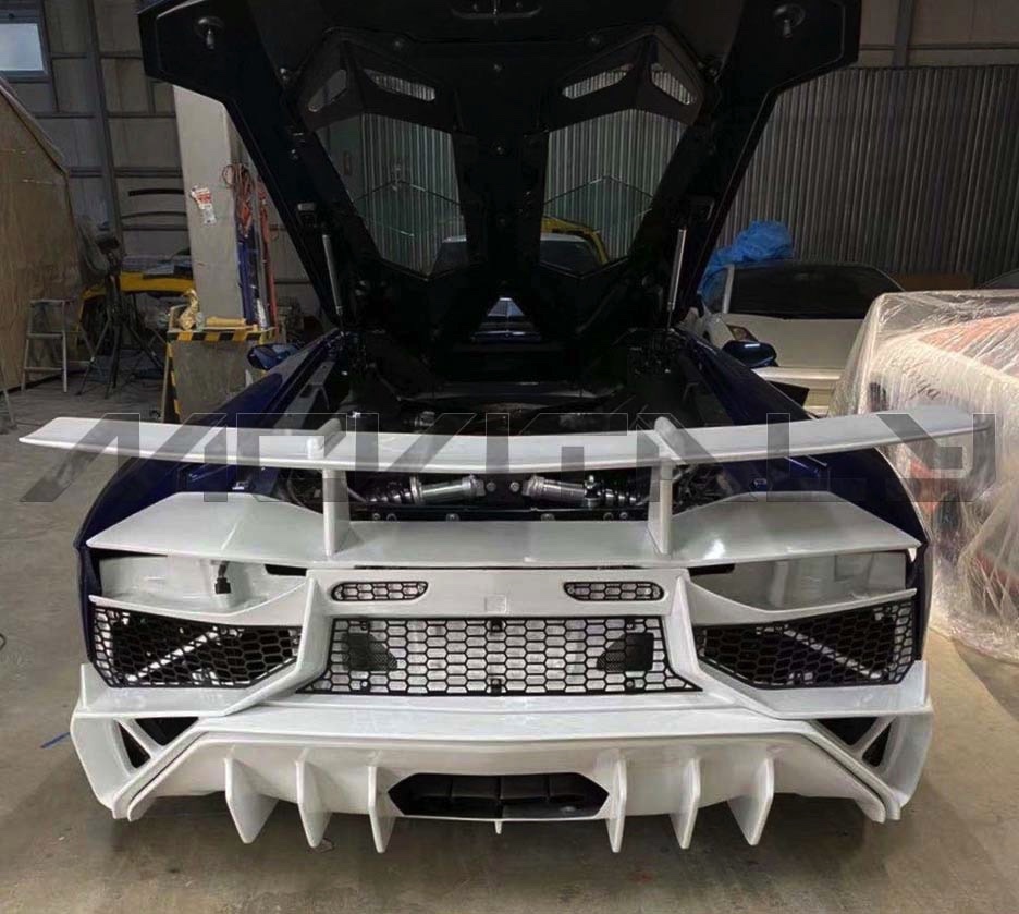 最安値・最高品質FRP製Lamborghiniランボルギーニアヴェンタドール対応