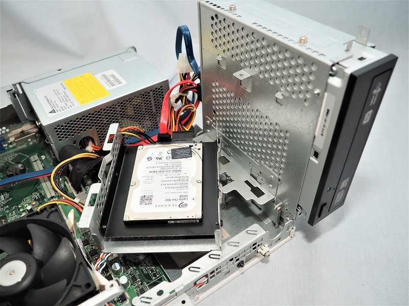 FUJITSU ESPRIMO D551/GX /i3-3240 3 4GHz/8GB/320GB(4 240Hr)(2 FUJITSU ESPRIMO D551/GX /i3-3240 3 4GHz/8GB/320GB(4 240Hr)(2