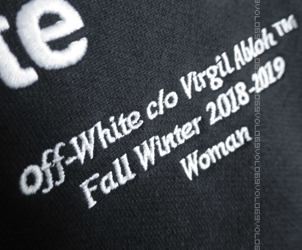 オフホワイトOFF-WHITEヴァージル アブロー2018AW HOODIEエンブロイダリー刺繍ロゴ スウェット クロップド フーディ トップス パーカーXXS