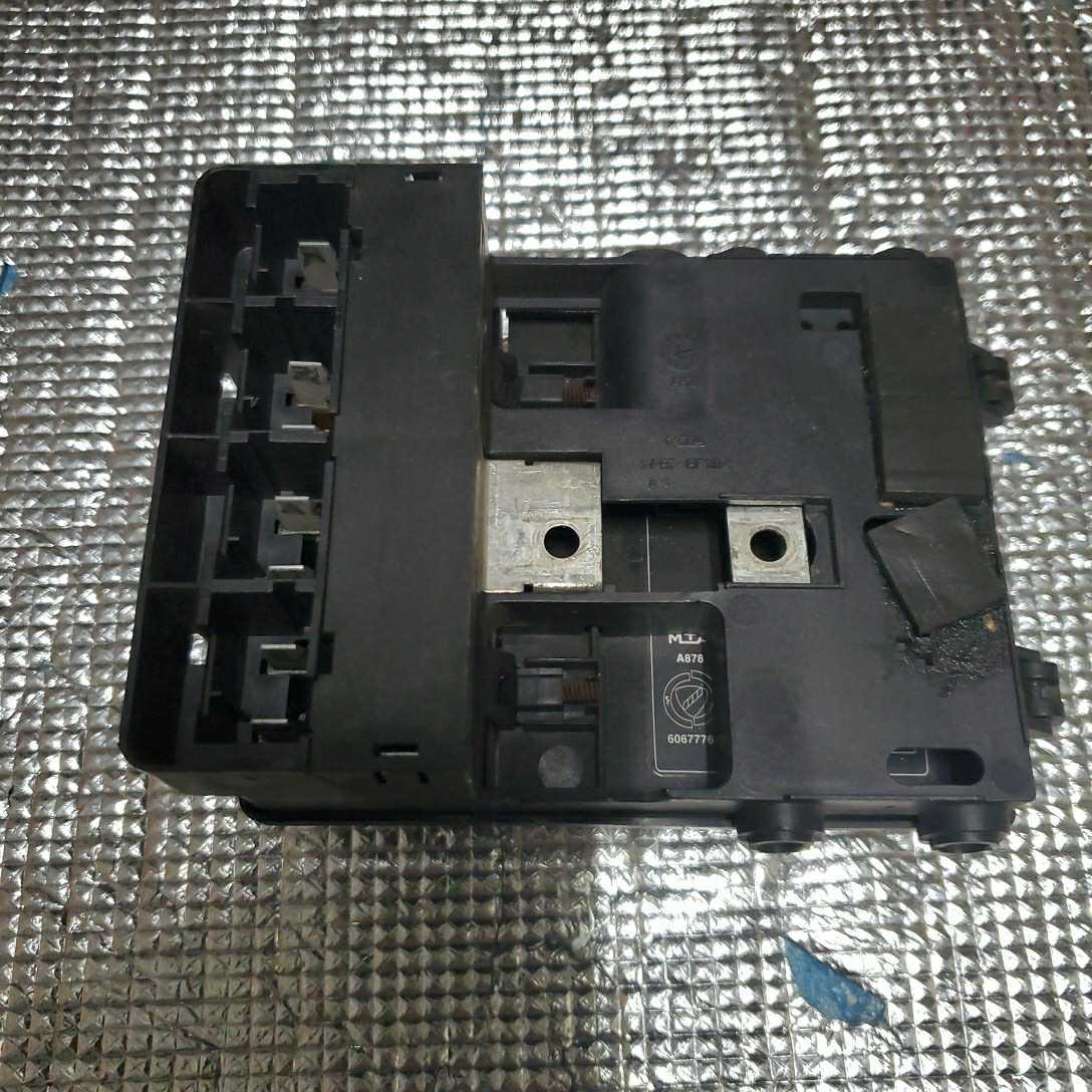 C-64 97~03 year Alpha Romeo 156 fuse box 60677763