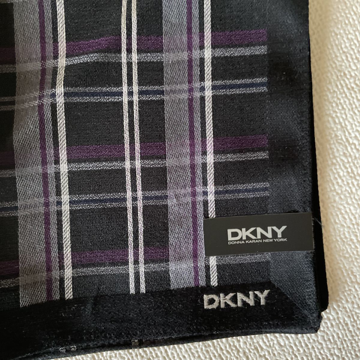 ダナキャランニューヨーク DKNY メンズハンカチ　3枚