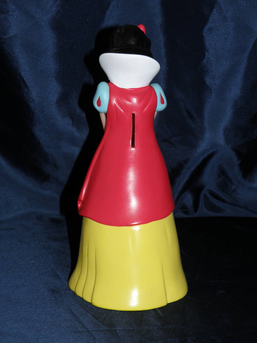 [ prompt decision ] Tokyo Disney Land Snow White savings box rare retro goods 