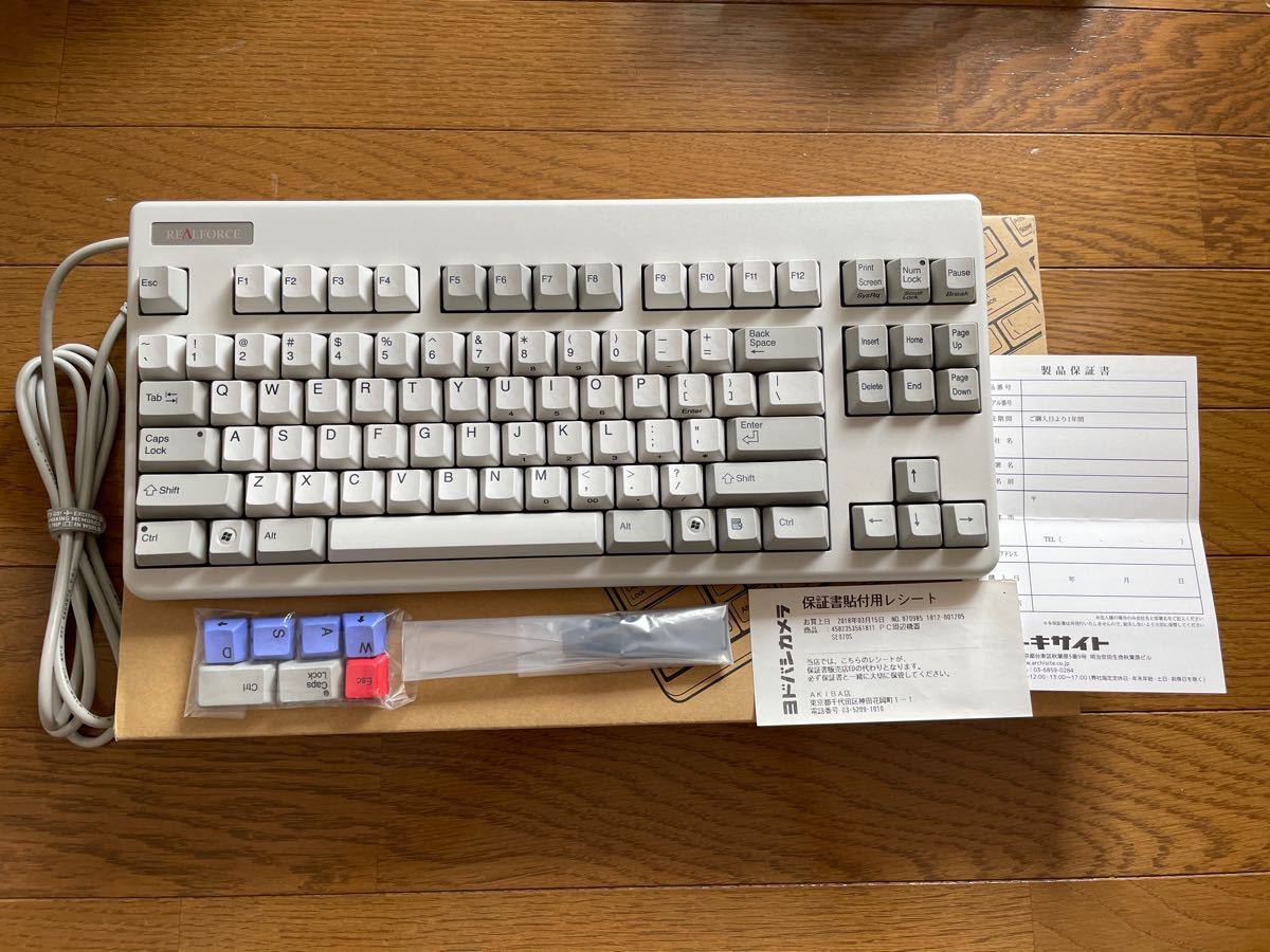 東プレ Realforce 87USW 英語配列 静音仕様 白モデル SE070S 東プレ Realforce 87USW 英語配列 静音仕様 白モデル SE070S