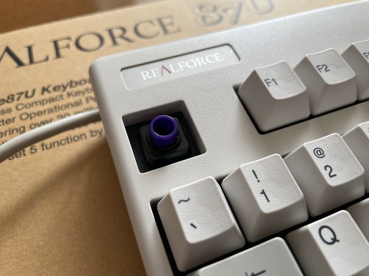 東プレ Realforce 87USW 英語配列 静音仕様 白モデル SE070S 東プレ Realforce 87USW 英語配列 静音仕様 白モデル SE070S
