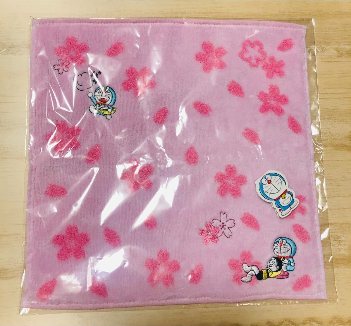 Paypayフリマ ドラえもん 桜柄タオルハンカチ 薄ピンク Paypayフリマ ドラえもん 桜柄タオルハンカチ 薄ピンク