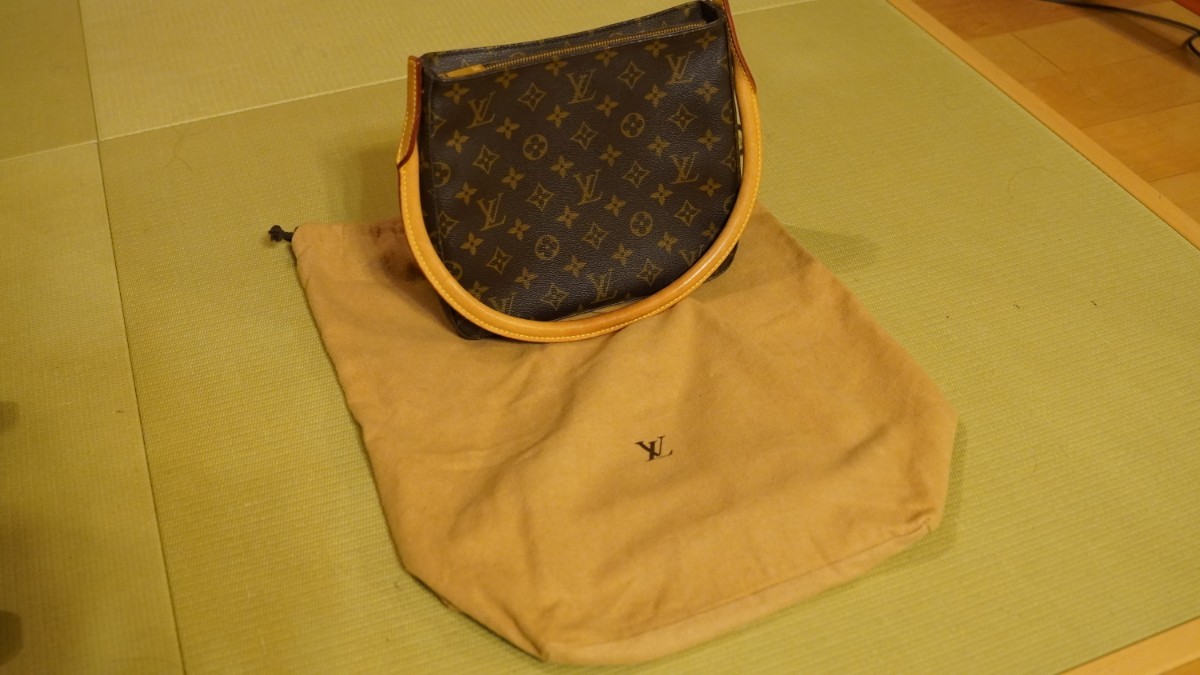 LOUIS VUITTON モノグラム ルーピング