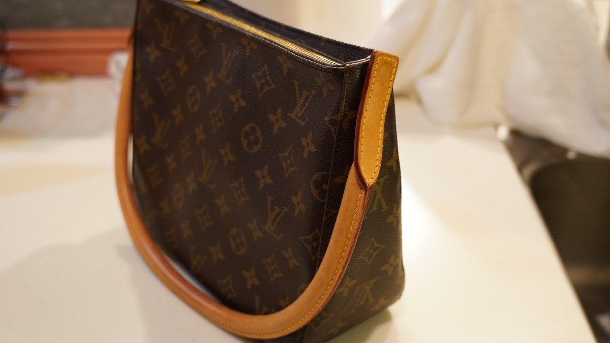 LOUIS VUITTON モノグラム ルーピング