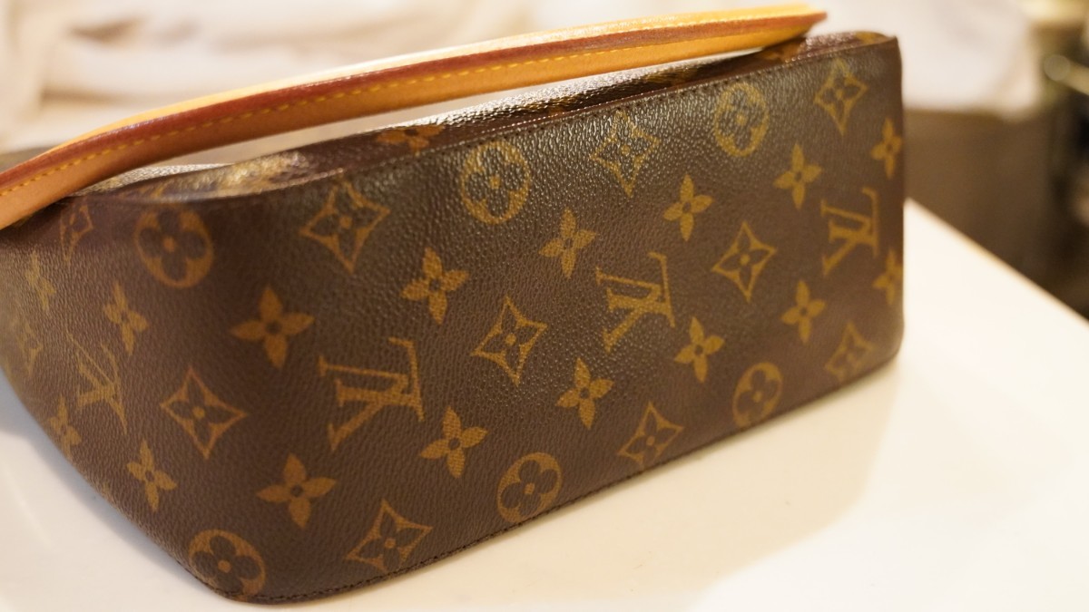 LOUIS VUITTON モノグラム ルーピング