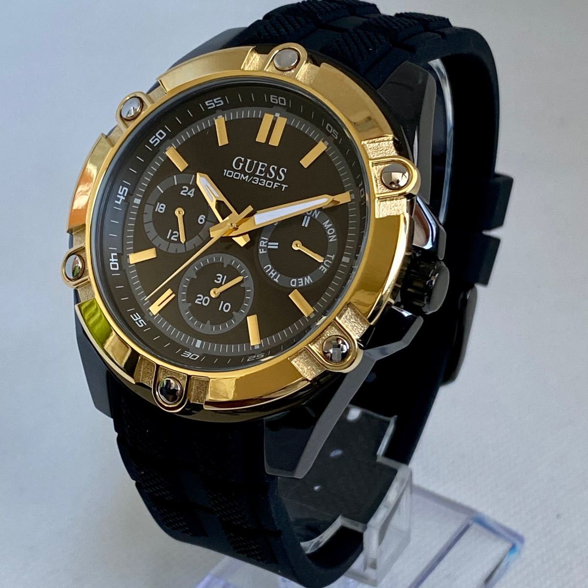 新品 GUESS Watches Bolt メンズ アナログクォーツ腕時計 シリコンブレスレット