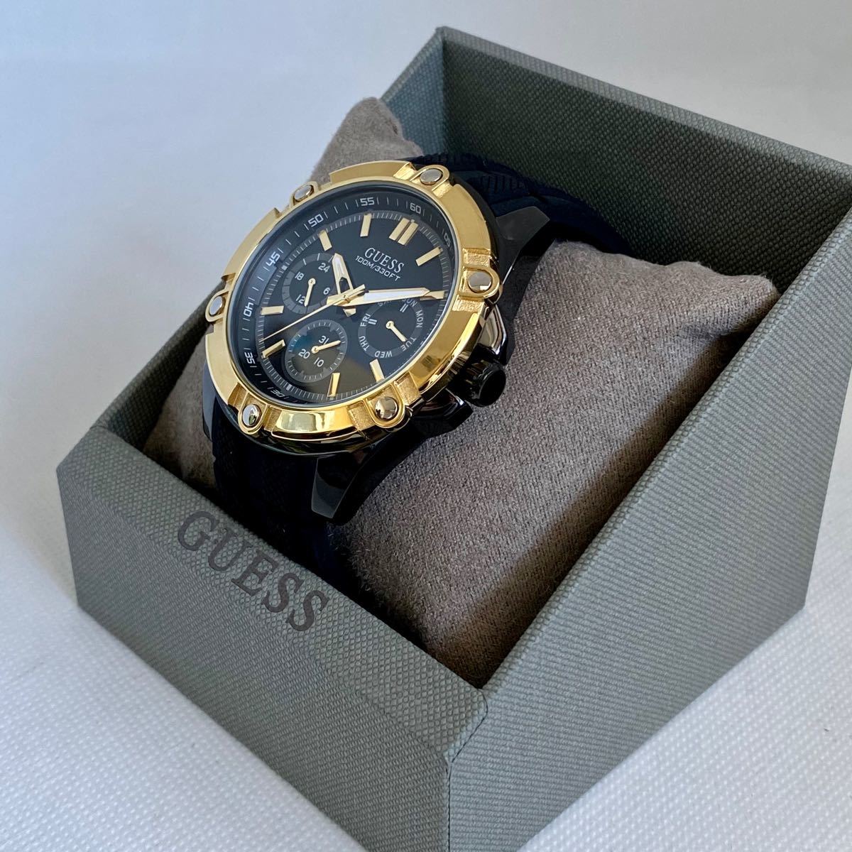 新品 GUESS Watches Bolt メンズ アナログクォーツ腕時計 シリコンブレスレット