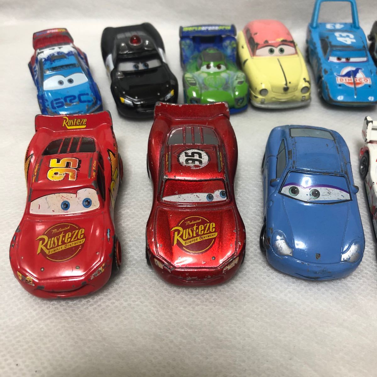 Paypayフリマ トミカ カーズ ミニカー まとめ売り マックィーン ラウールサルール サリー カルラヴェローゾ メーター シュウトドロキ 他