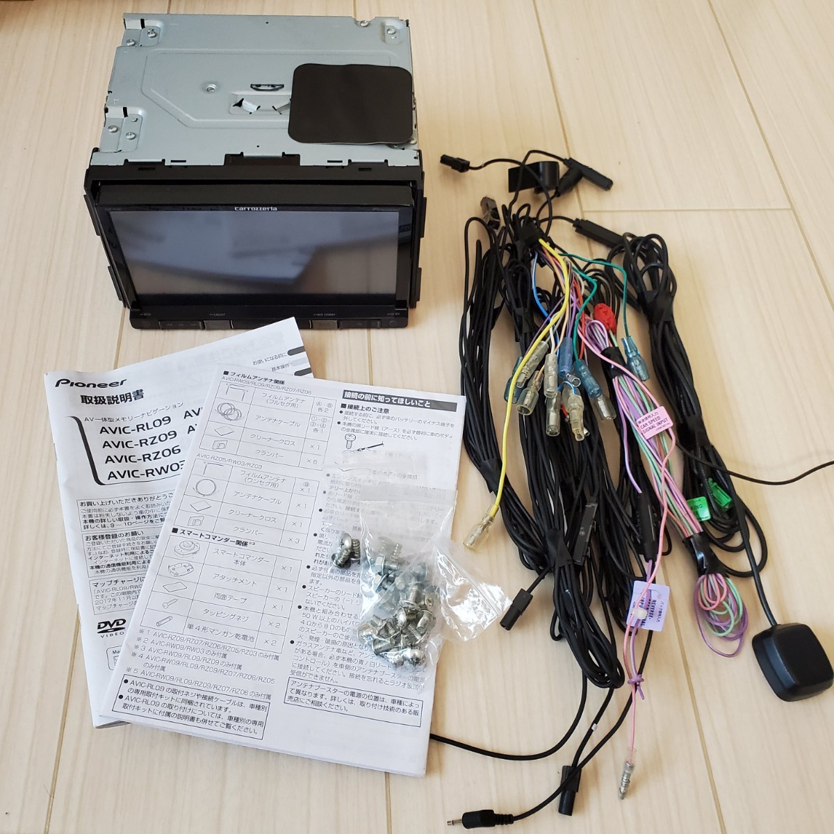 パイオニア カーナビ 楽ナビ AVIC-RZ06 + ホンダ用フェイス パイオニア カーナビ 楽ナビ AVIC-RZ06 + ホンダ用フェイス