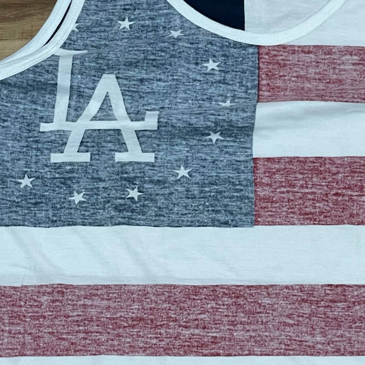 USA正規品 【XL】Wright & Ditson ライト&ディットソン MLB 公式 タンクトップ LA ロサンゼルス ドジャース 国旗 アメリカンフラッグ 野球_画像2