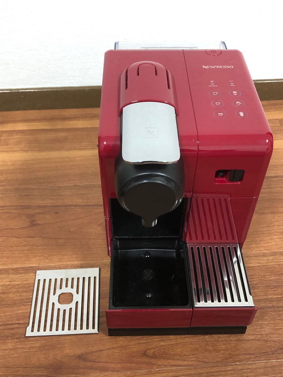 NESPRESSO  コーヒーメーカー　F511