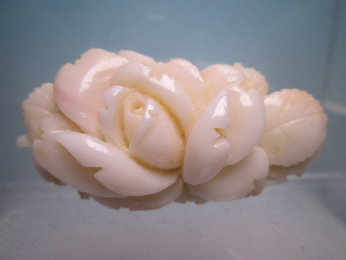 ☆本珊瑚 薔薇の花彫刻の帯留め 19,84g_画像1