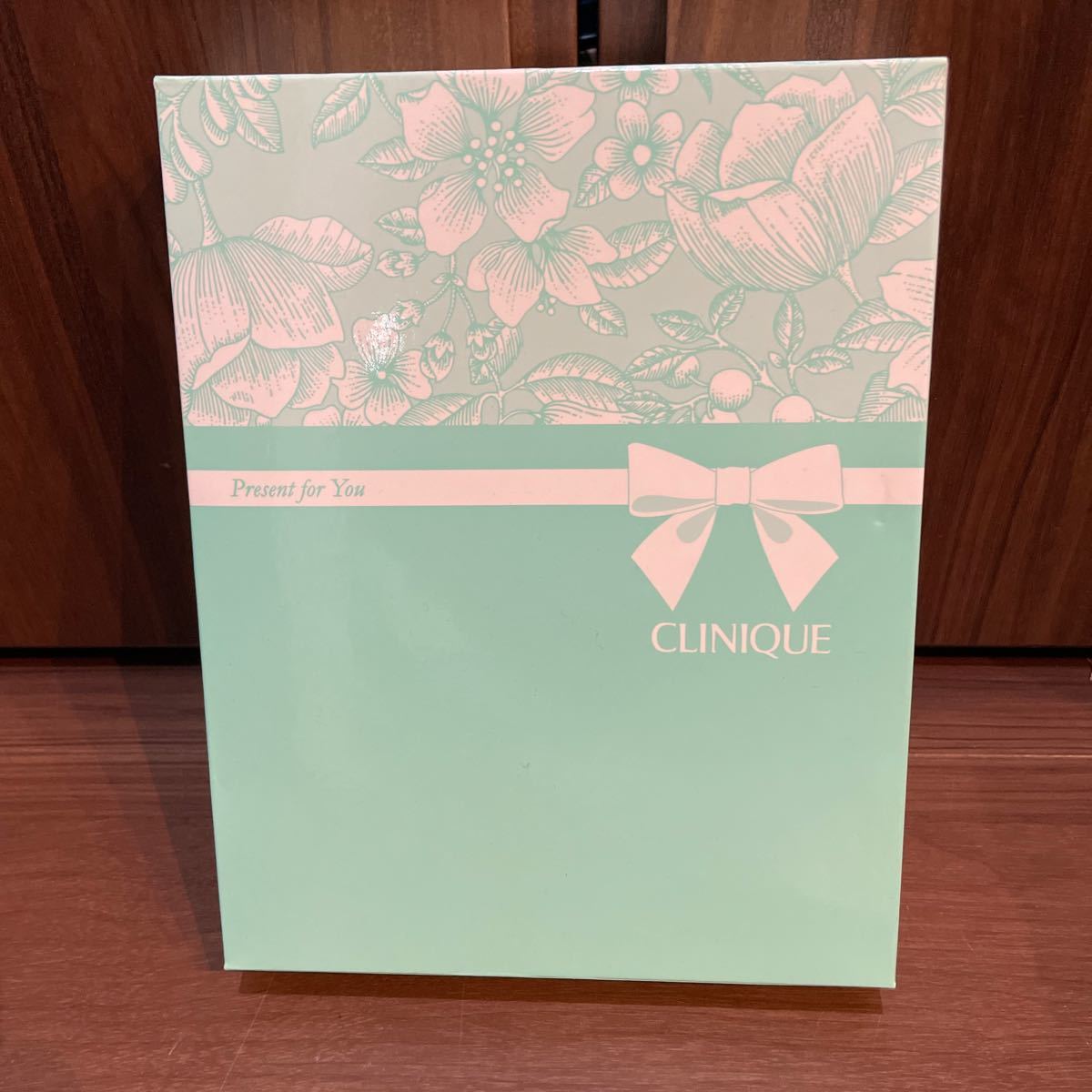 クリニーク　鏡　化粧鏡　誕生日プレゼント品　CLINIQUE