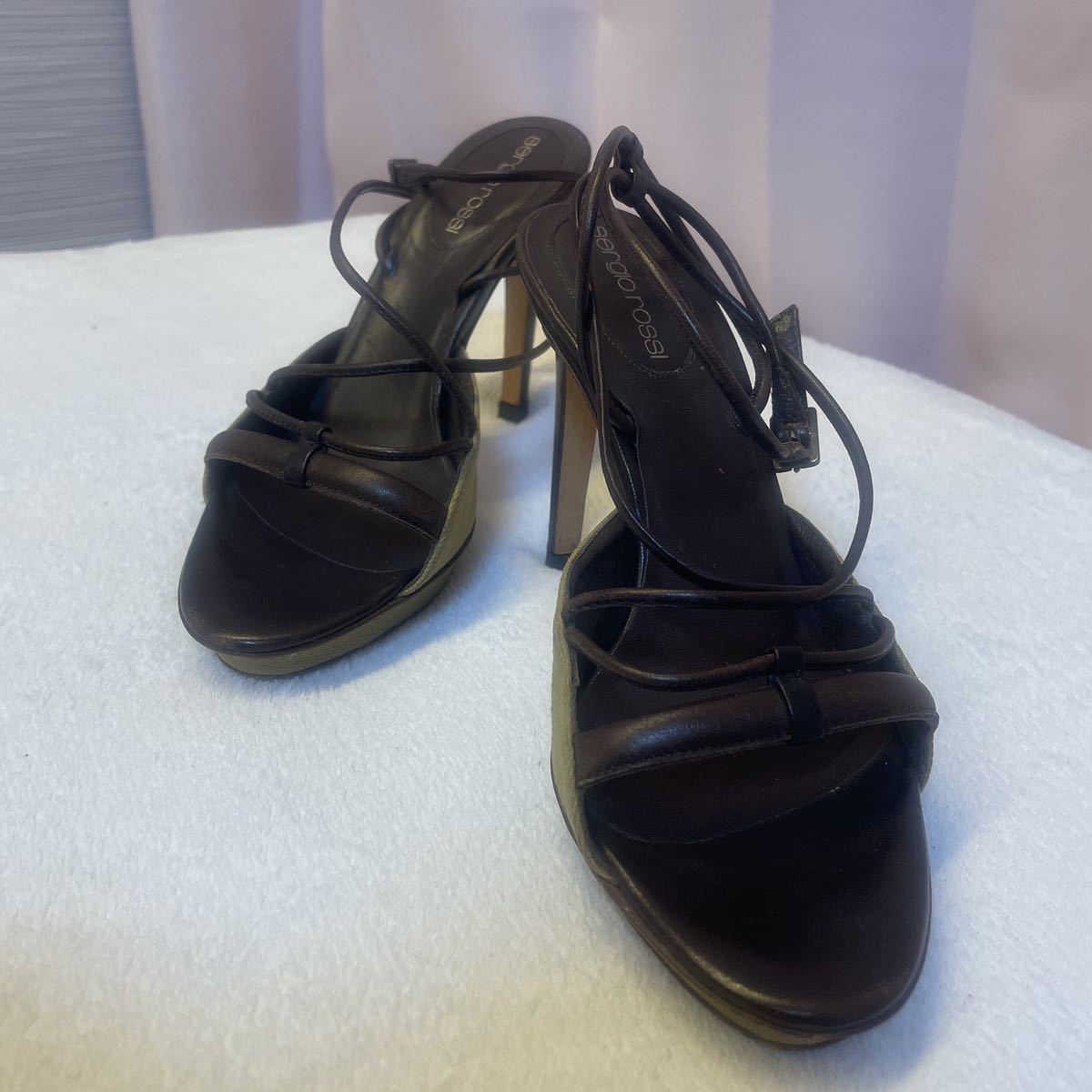 新品 セルジオ ロッシ クロコダイルリボンサンダル 35 パープル www