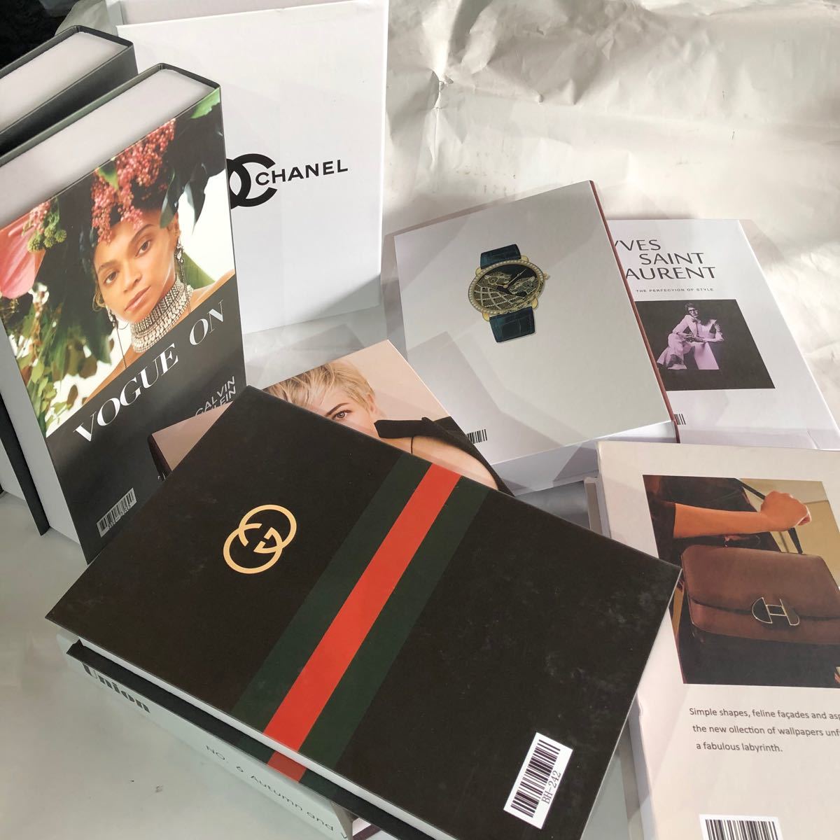 Paypayフリマ 10冊セット ダミーブック インテリア インスタ 雑貨 インスタ映え フェイクブック Chanel グッチ オシャレ雑貨 お得 Paypayフリマ 10冊セット ダミーブック インテリア インスタ 雑貨 インスタ映え フェイクブック Chanel グッチ オシャレ雑貨 お得