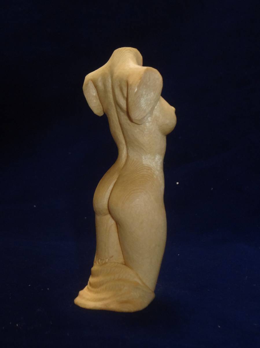 出品者作 『 泉 』 オリジナル 木彫刻 アート トルソ 裸婦 芸術 アート 女性 ハンドメイド 松 手彫り 彫刻_画像8
