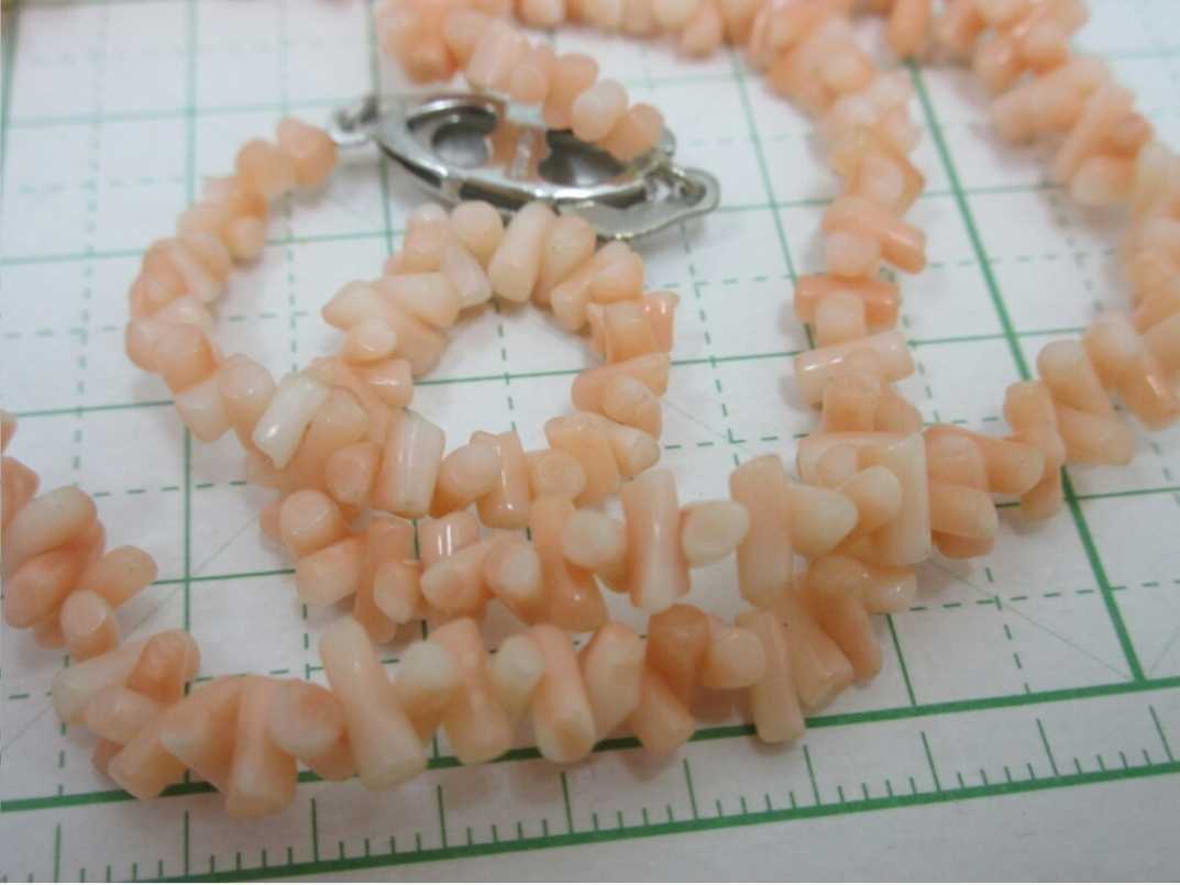 [TOP].. coral necklace 12.6g bracele loose netsuke x877.