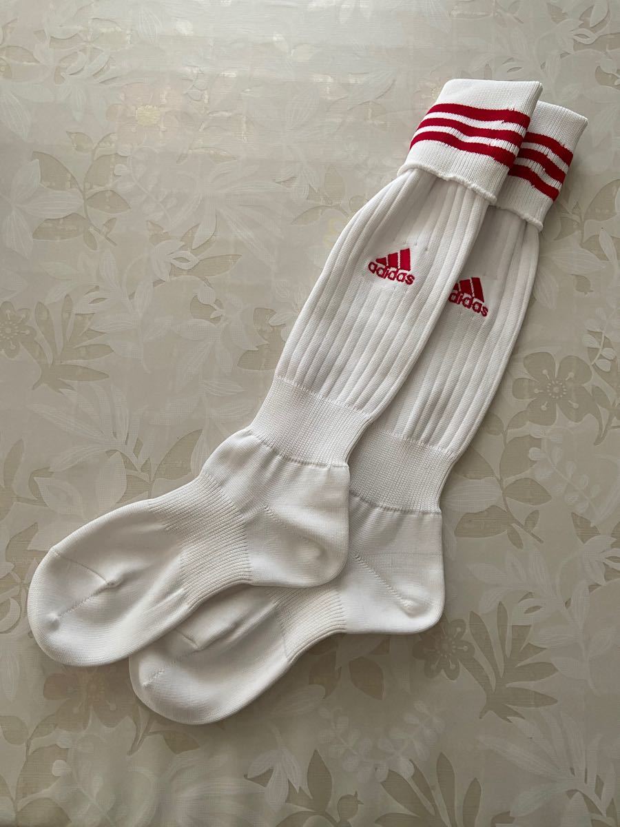 Paypayフリマ Adidas サッカーソックス 白 赤 ストライプ Paypayフリマ Adidas サッカーソックス 白 赤 ストライプ