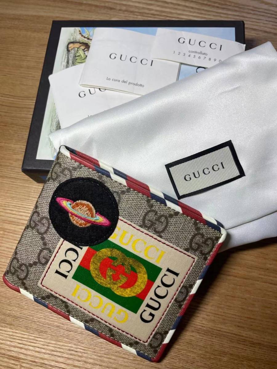 ★レア品★特値★GUCCI ★グッチ GGスプリーム クーリエ レザー 二つ折り財布