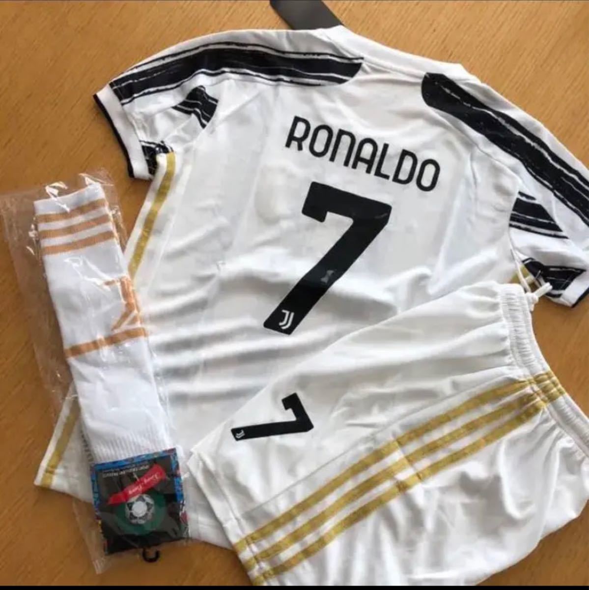 Paypayフリマ 新品 150 サッカー ユニフォーム ロナウド ユベントスう Paypayフリマ 新品 150 サッカー ユニフォーム ロナウド ユベントスう