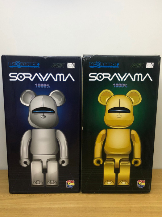 【玩具模型】BEARBRICK X HAJIME SORAYAMA | SEXY ROBOT GOLD & SILVER 1000％ ベアブリック Ｘ 空山基セクシーロボット金銀ペア正規品 F48_画像3