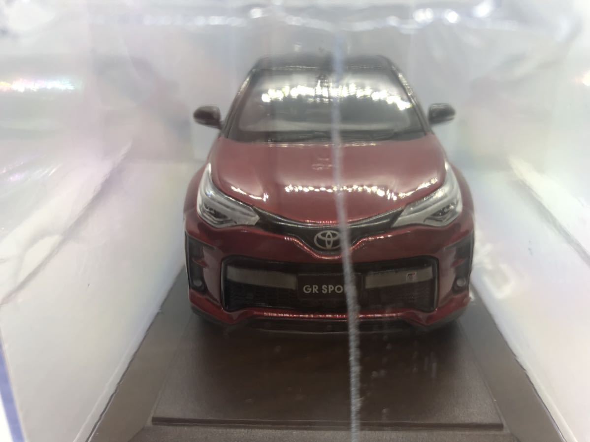 ★トヨタ博物館　トヨタ　chr C-HR GR SPORT★1/30 カラーサンプル エモーショナルレッド　ケース未開封_画像5