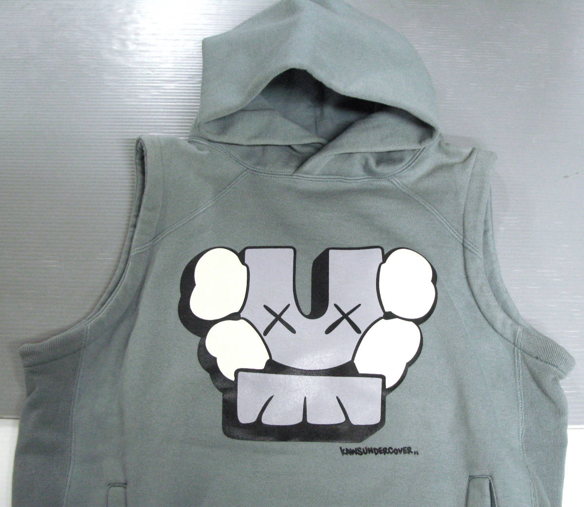 Yahoo!オークション - アンダーカバー UNDER COVER：KAWS スウェッ...