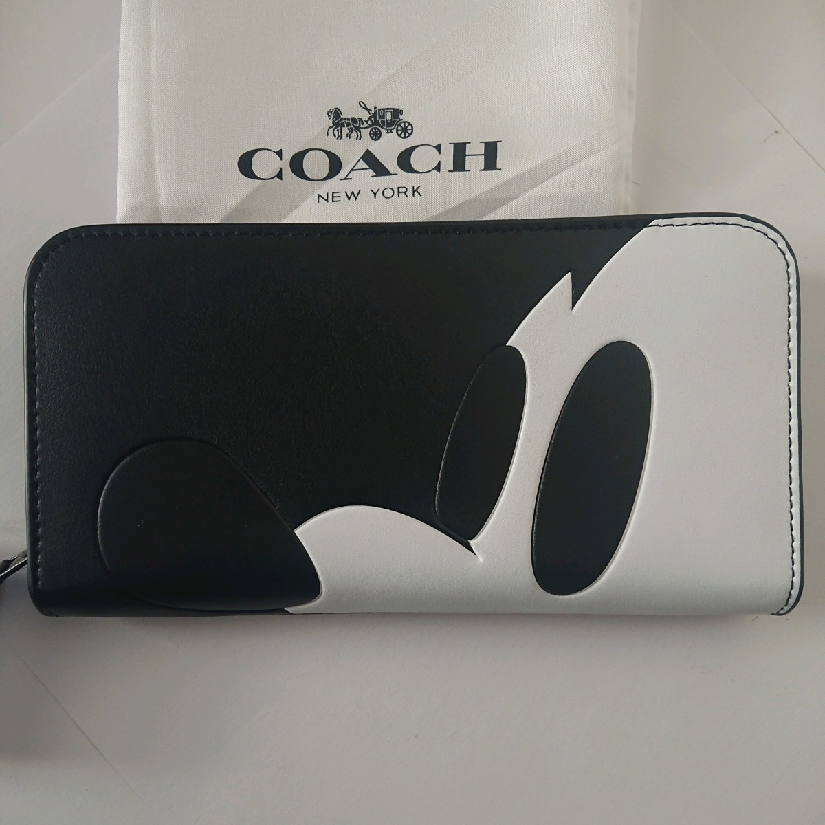 Paypayフリマ 新品 未使用 コーチ Coach コーチ ディズニー コラボ ミッキーマウス 横顔 ブラック レザー 長財布 Paypayフリマ 新品 未使用 コーチ Coach コーチ ディズニー コラボ ミッキーマウス 横顔 ブラック レザー 長財布