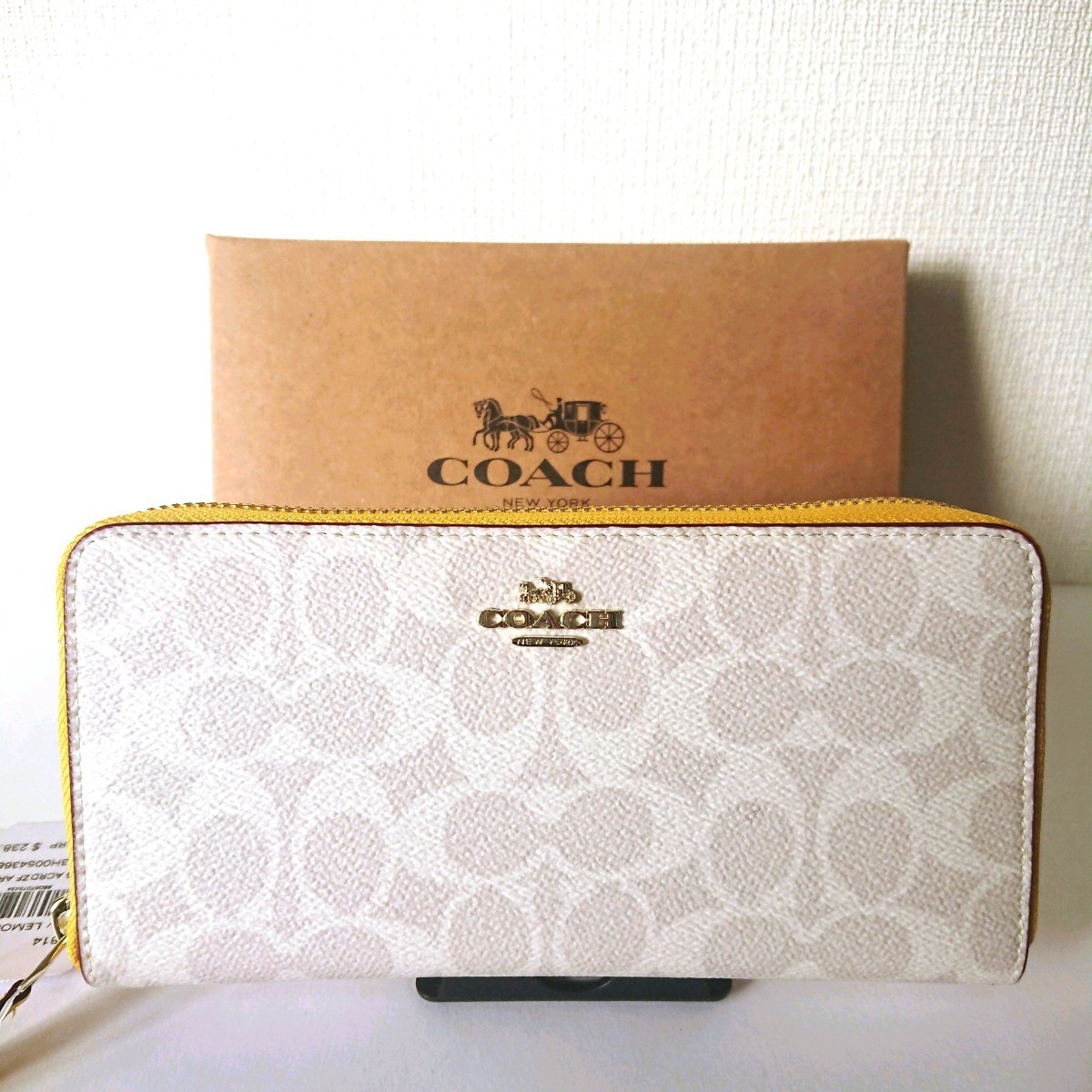 新品-未使用】COACH コーチ 長財布 シグネチャー ホワイト×イエロー
