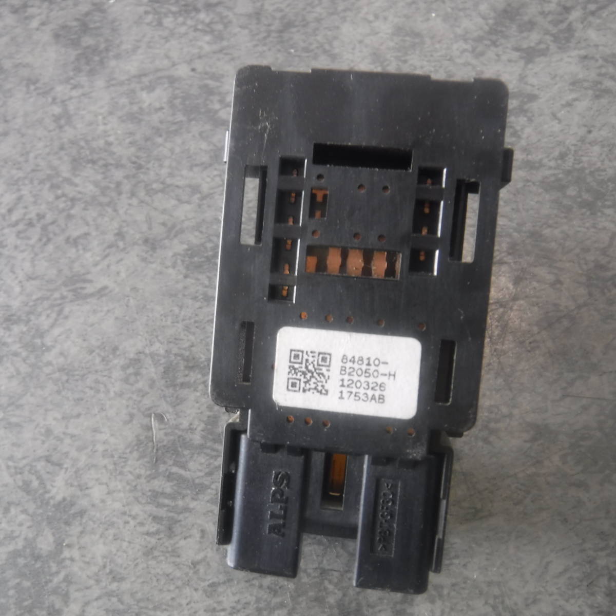item_image_3