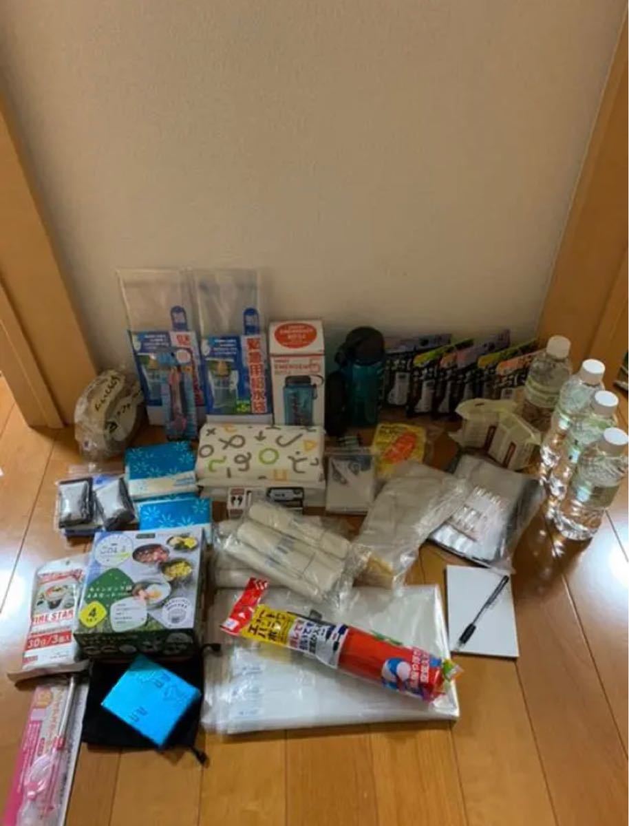 好評豊富な 備える!つかえる!防災グッズ 2人用 4OEGQ-m41843508680