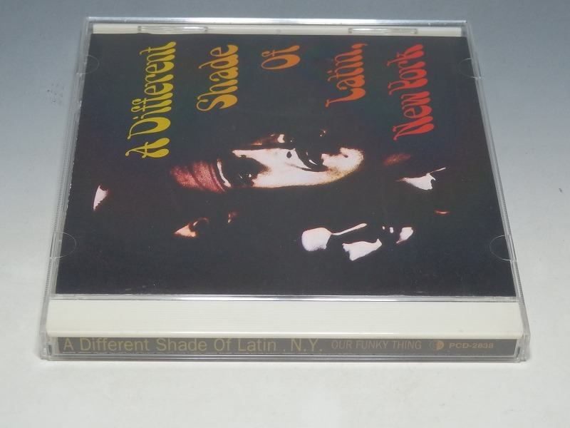 A DIFFERENT SHADE OF LATIN,N.Y. アワ・ファンキー・シング 国内盤CD _画像3