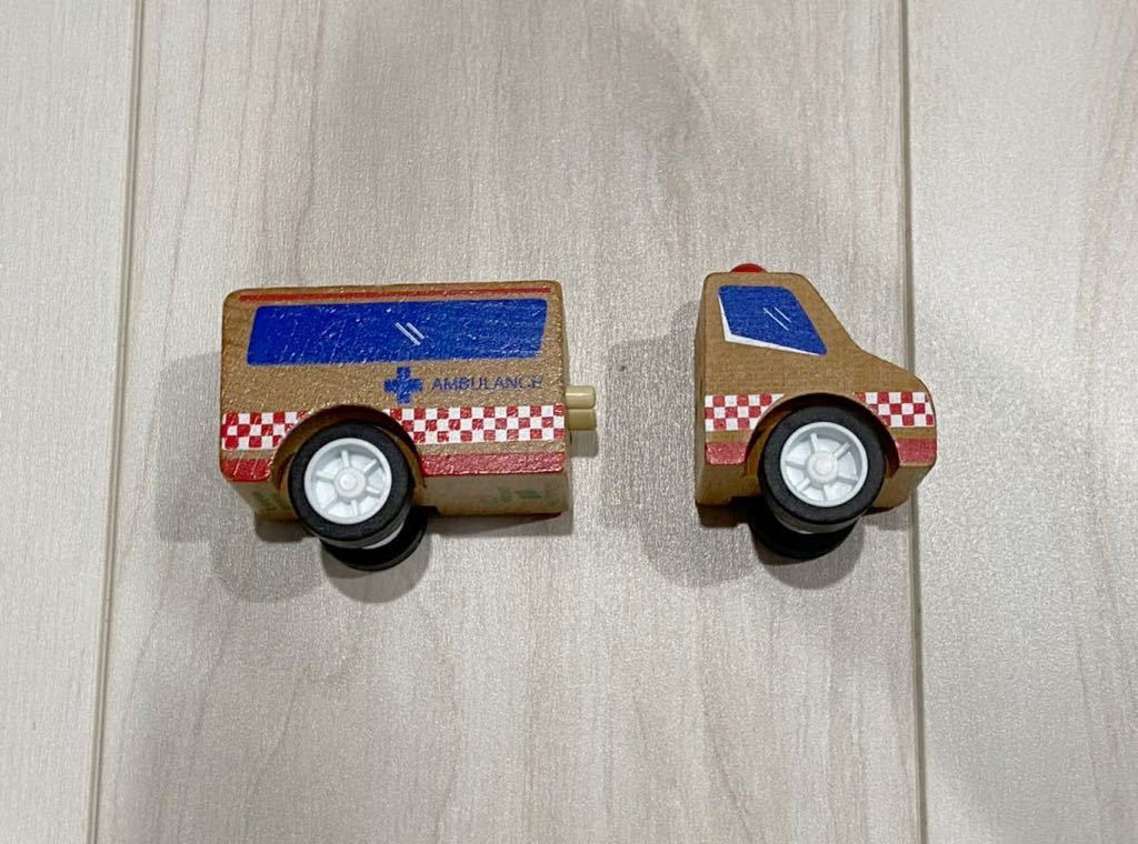Click Clack クリック クラック 救急車 おもちゃ 車 木製玩具 分解組み立てできる 木のおもちゃ 男の子 女の子 赤ちゃん ベビー baby_画像8