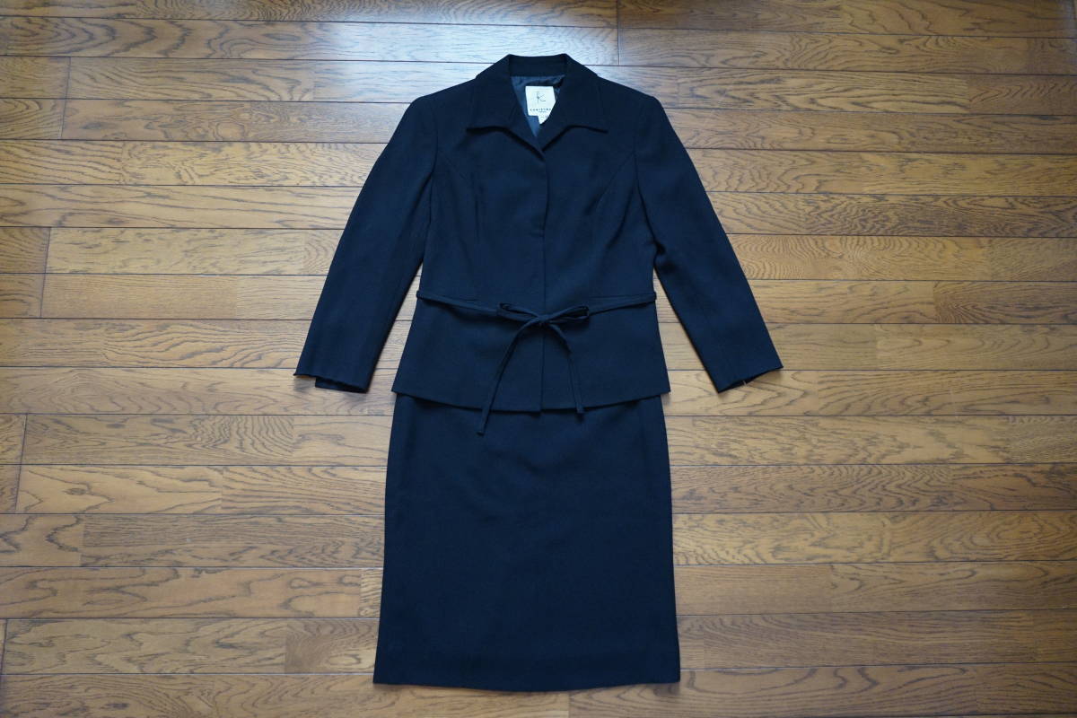 『　KUMIKYOKU　 組曲　』 上下サイズ違いスーツ　ジャケット　size 3 ＆ スカート　size 1_画像1