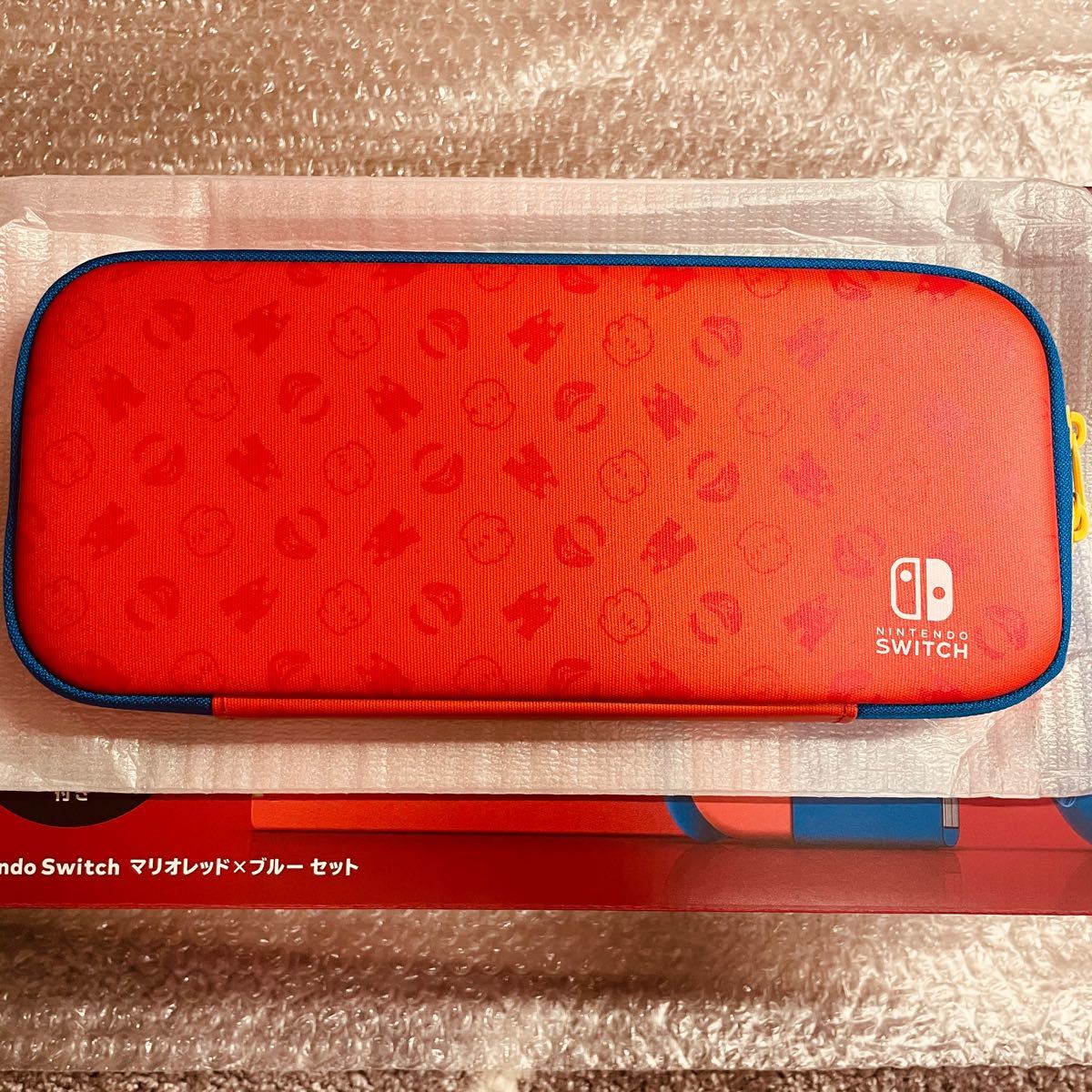 新品 未使用 Nintendo Switch キャリングケース マリオレッド×ブルー エディション & 画面保護シート スイッチ