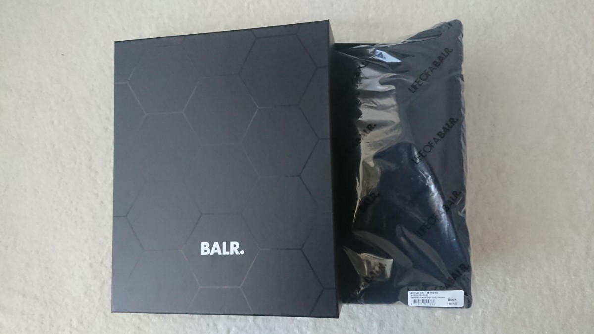 【BALR. ボーラー、新品・証明書・箱付】　パーカー　ロング丈　キッズ　(約140-150cmサイズ)