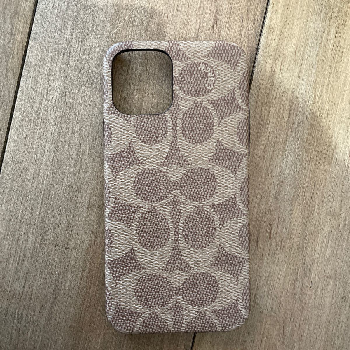 iPhone12  スマホケース　coach コーチ