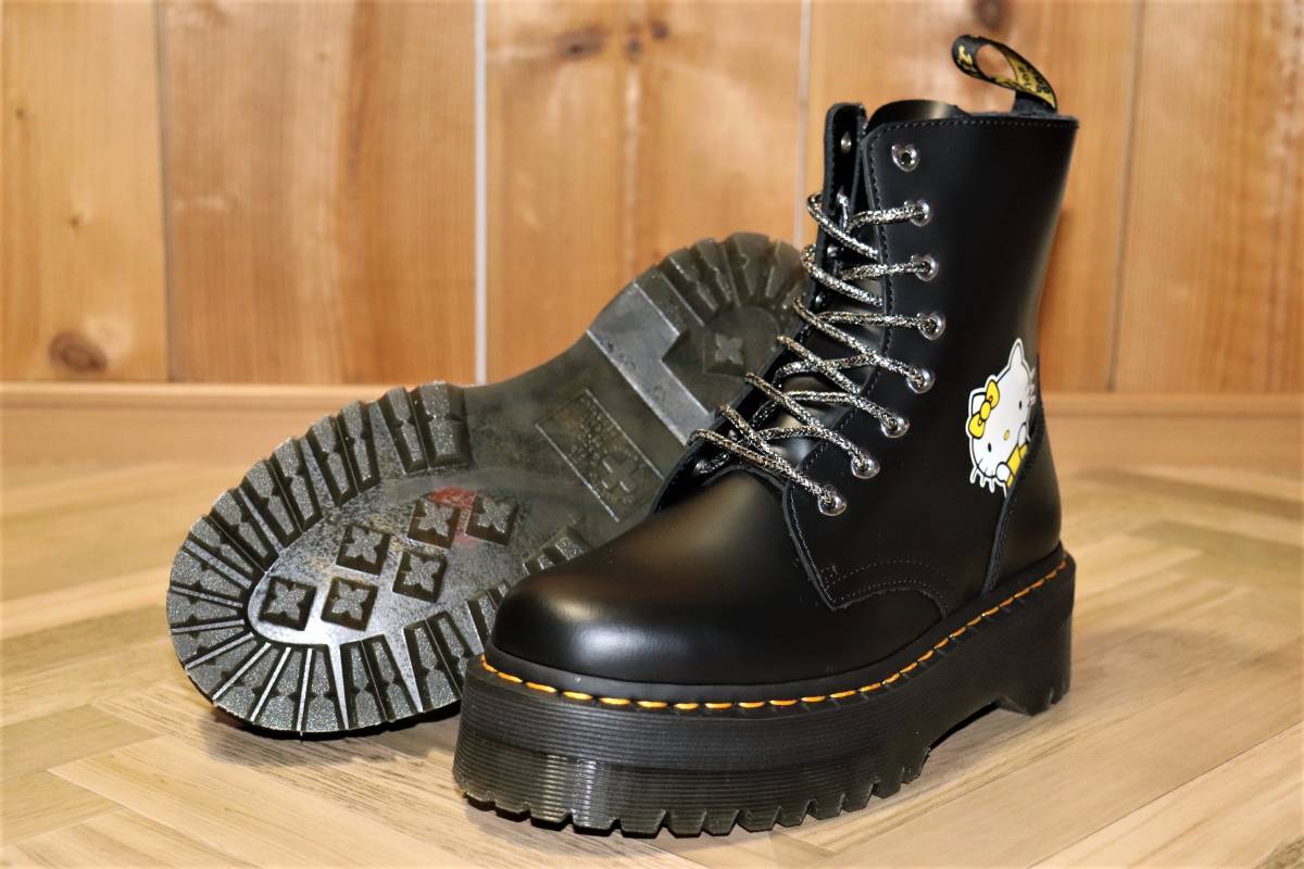 送料無料【新品】 Dr.Martens × HELLO KITTY ☆ 60周年記念モデル 8