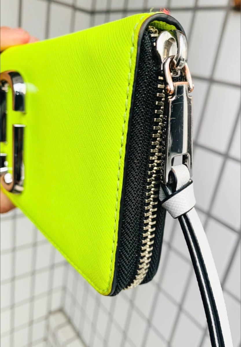 Paypayフリマ 希少品 高島屋購入 マークジェイコブス スナップショット 財布 ネオンカラー Paypayフリマ 希少品 高島屋購入 マークジェイコブス スナップショット 財布 ネオンカラー