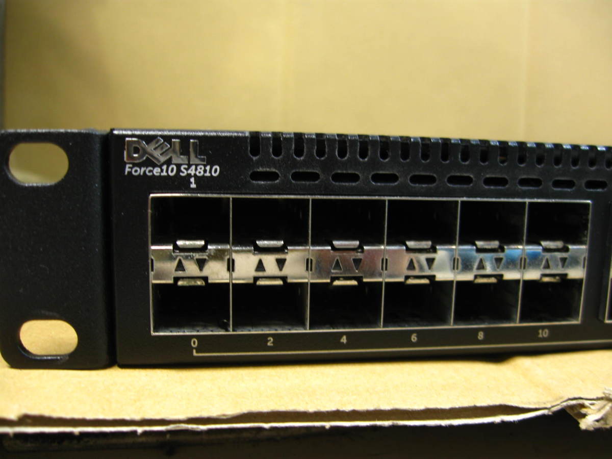 ▽DELL Force10 S4810P-AC 48ポート 10GbE SFP+/4ポート 40G QSFP+ スイッチ 中古 CN-0W9C6F_画像2