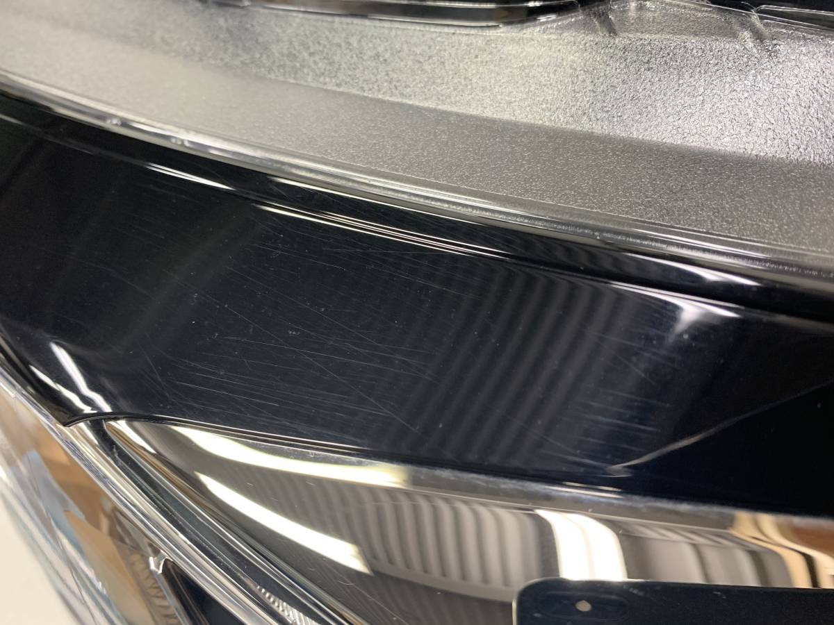即決 良品 J5 ヴェゼル RU 後期 / LED ホンダ 純正 右 ヘッド 即決 良品 J5 ヴェゼル RU 後期 / LED ホンダ 純正 右 ヘッド