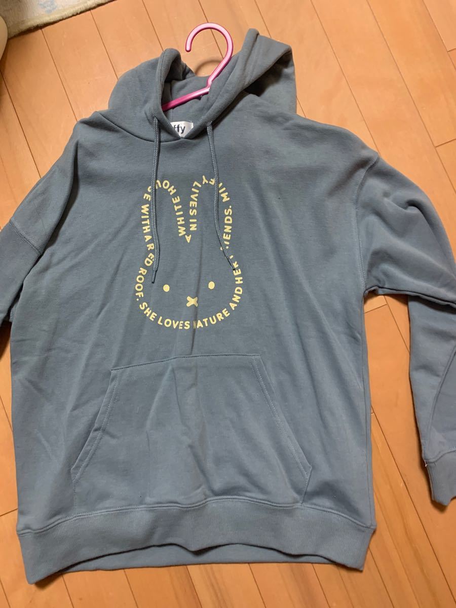 Paypayフリマ ミッフィー パーカー Miffy グッズ ぬいぐるみ キーホルダー ストラップ ガチャ ご当地 雑貨 レア しまむら レディース Paypayフリマ ミッフィー パーカー Miffy グッズ ぬいぐるみ キーホルダー ストラップ ガチャ ご当地 雑貨 レア しまむら レディース