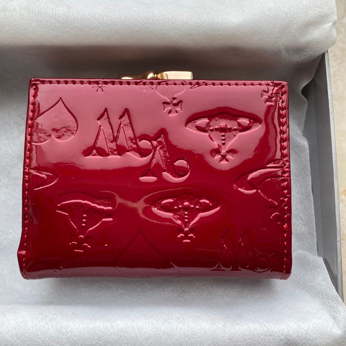 Vivienne Westwood ヴィヴィアンウェストウッド 三つ折り財布 Vivienne Westwood ヴィヴィアンウェストウッド 三つ折り財布