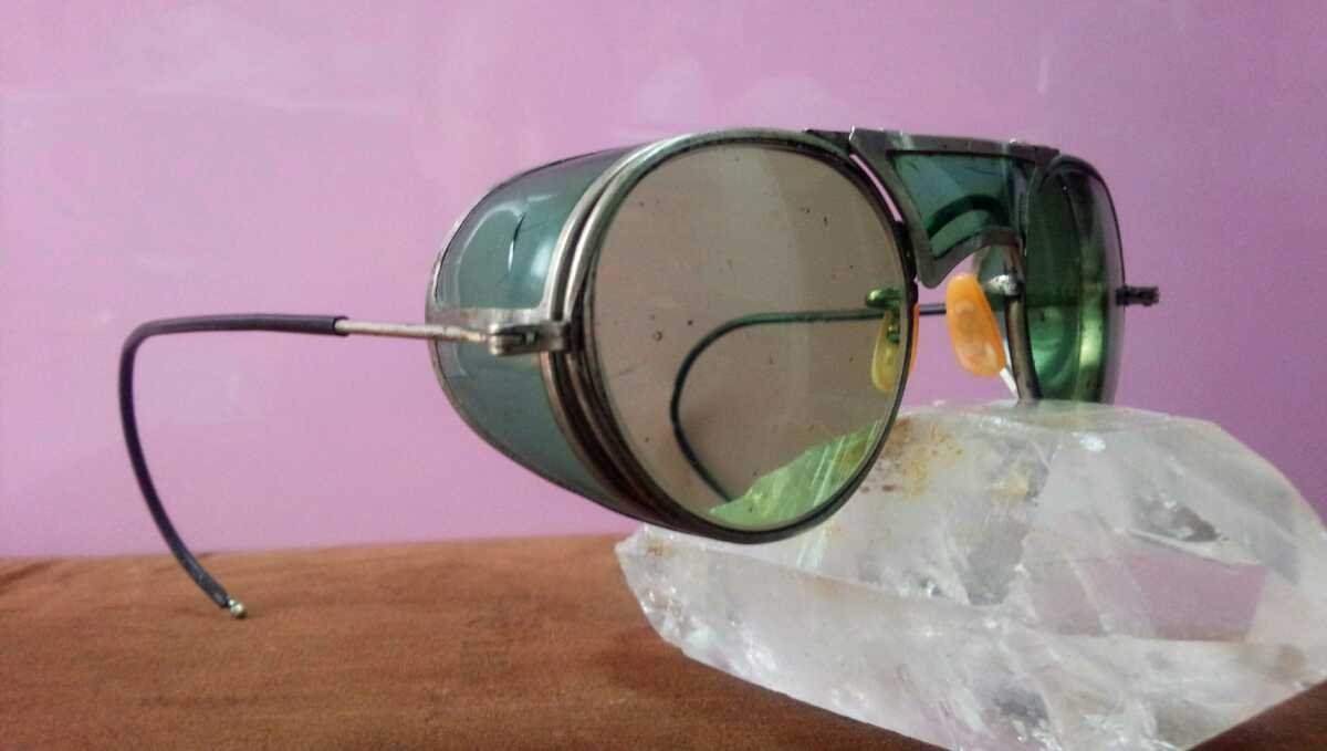 15周年記念イベントが Ray-Ban レイバン オマケ付き vintage