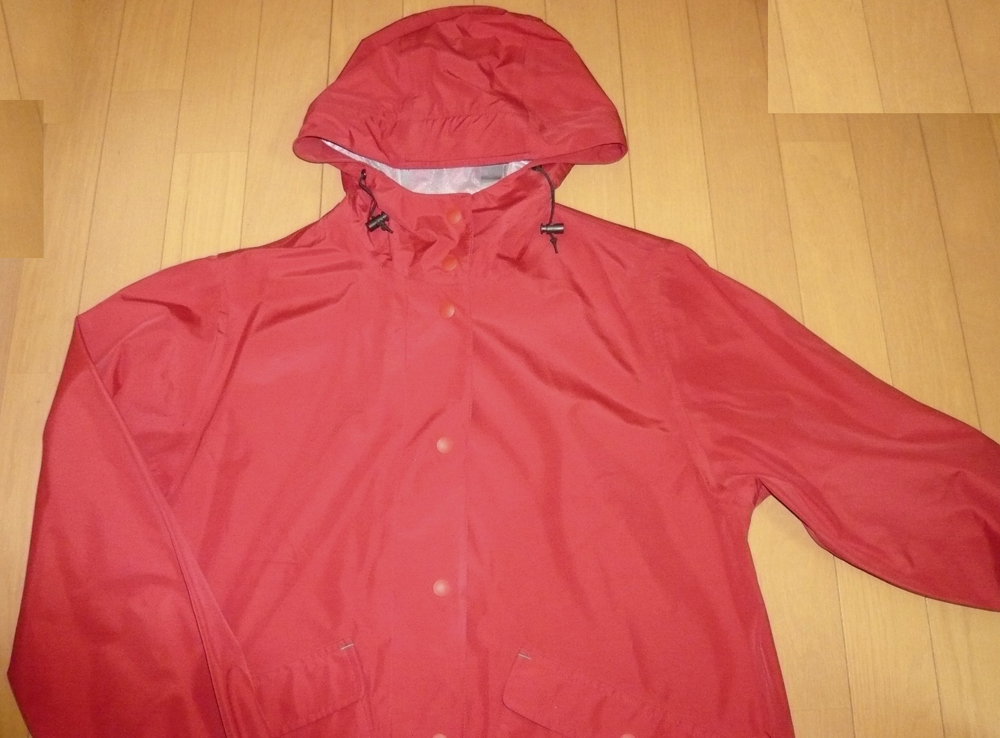新品タグ付き】フェールラーベン fjallraven レインポンチョ 雨具-